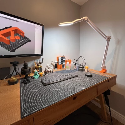 Kẹp Bàn Đèn Học