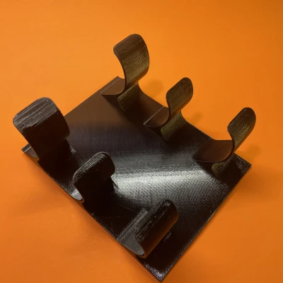 Chỗ để remote gắn tường (TV, đèn, soundbar)