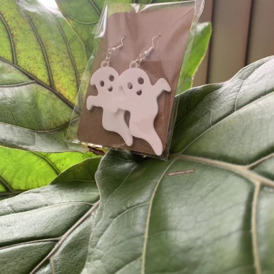 Bông tai ma quỷ!!!!!!