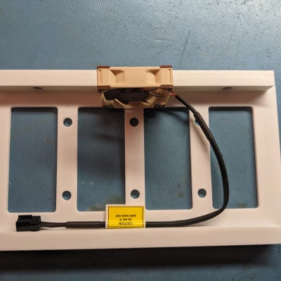 Giá Treo Tường Màn Hình Cảm Ứng Raspberry Pi 7 inch