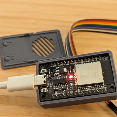 Hộp có nắp, khoét lỗ cho ESP32-WROOM-32 (USB-C)