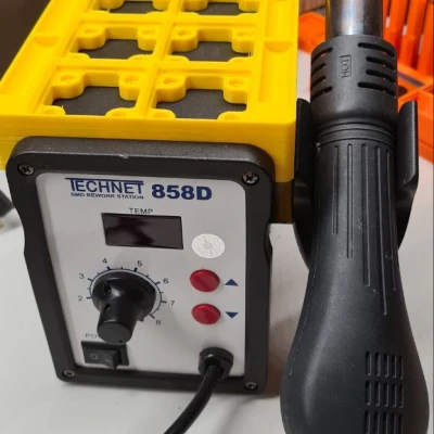 Đế Gridfinity cho máy khò 858D