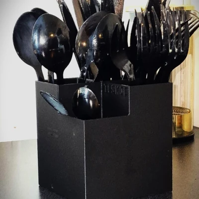 KHAY ĐỰNG DAO MUỖNG NĨA TỐI GIẢN