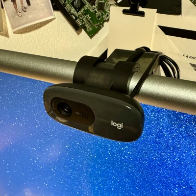 Ngàm Logitech C270 cho Đèn Thanh BenQ ScreenBar Plus