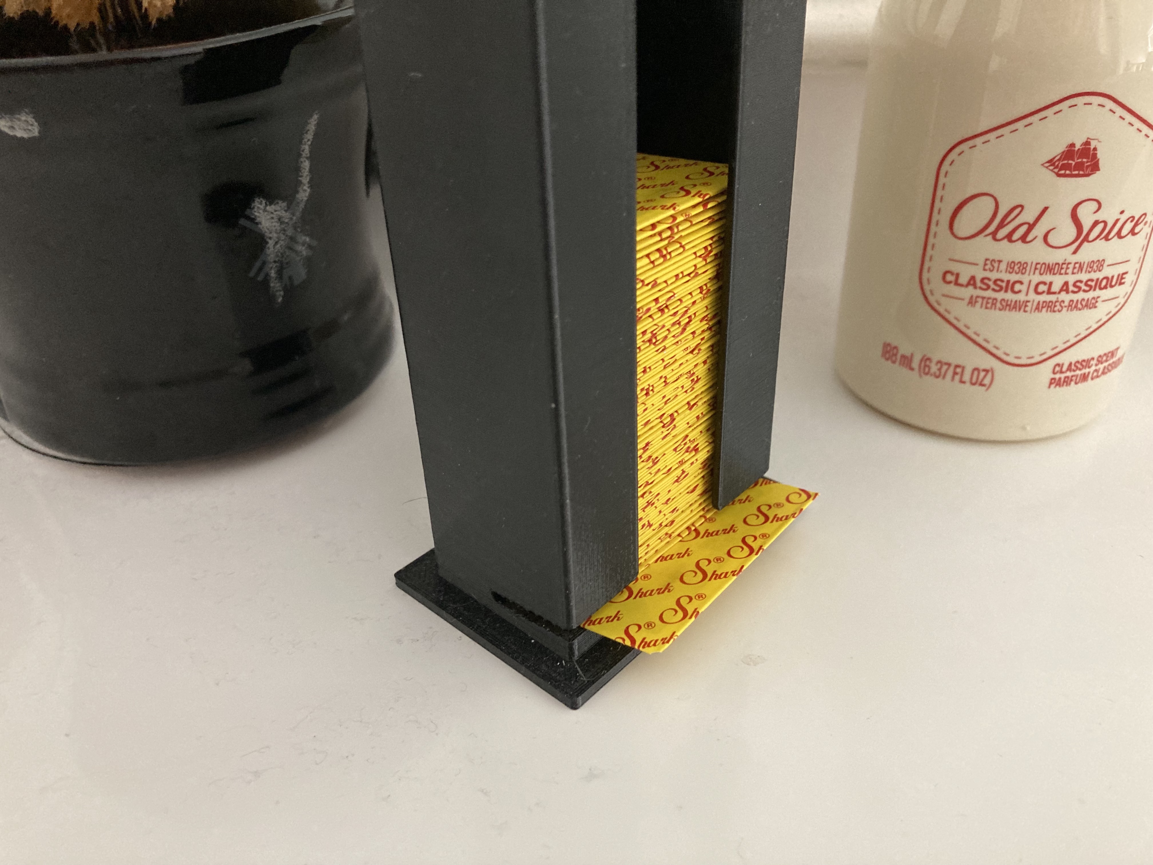 Hộp Đựng và Nhả Dao Cạo Râu An Toàn