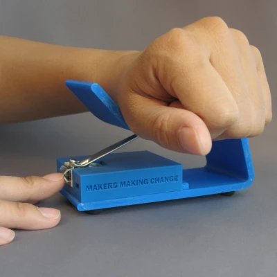 Kẹp Giữ Móng Tay