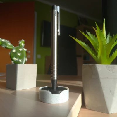 Chân cắm bút/bút chì cao cấp, thời trang cho bàn làm việc