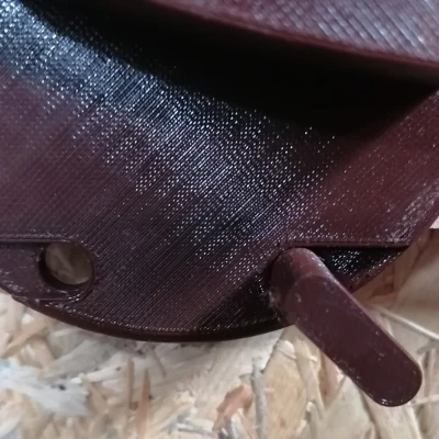 Kệ Để Cưa Tay Cho Hệ Thống French Cleat