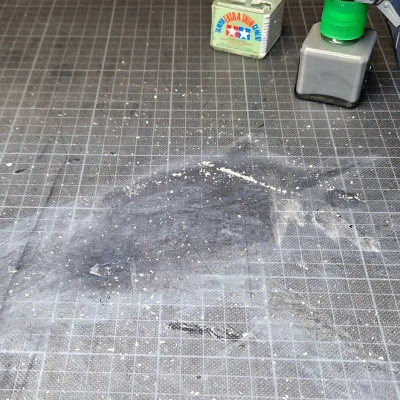 Chân Đế Chai Tamiya Vuông (Xi Măng Siêu Mỏng hoặc Bút Kẻ Đường)