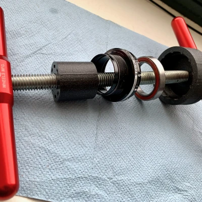 Dụng cụ tháo bạc đạn trục giữa RaceFace BSA 30 ren