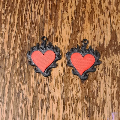 4 Kiểu Bông Tai Trái Tim Khác Nhau