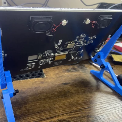 Giá đỡ màn hình nghiêng 10.2 inch