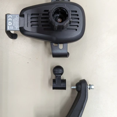 Dacia Sandero III Jogger: Khớp nối bi đa năng cho giá đỡ điện thoại