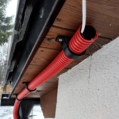 Giá Đỡ Ống Luồn Dây Điện 40mm