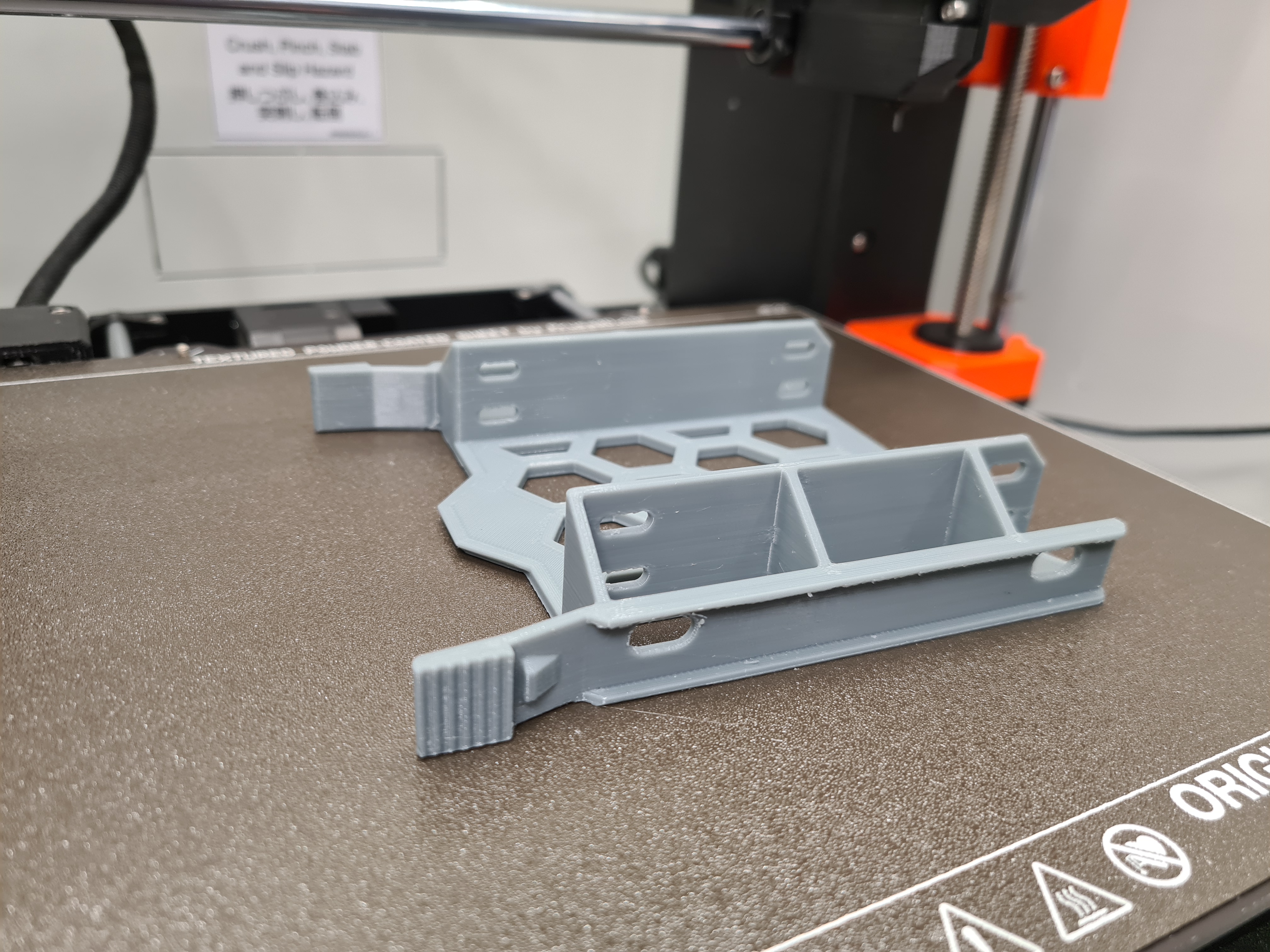 Khay Chuyển Đổi Ổ Cứng SSD/HDD 3.5 inch Sang 2x2.5 inch Cho Cooler Master