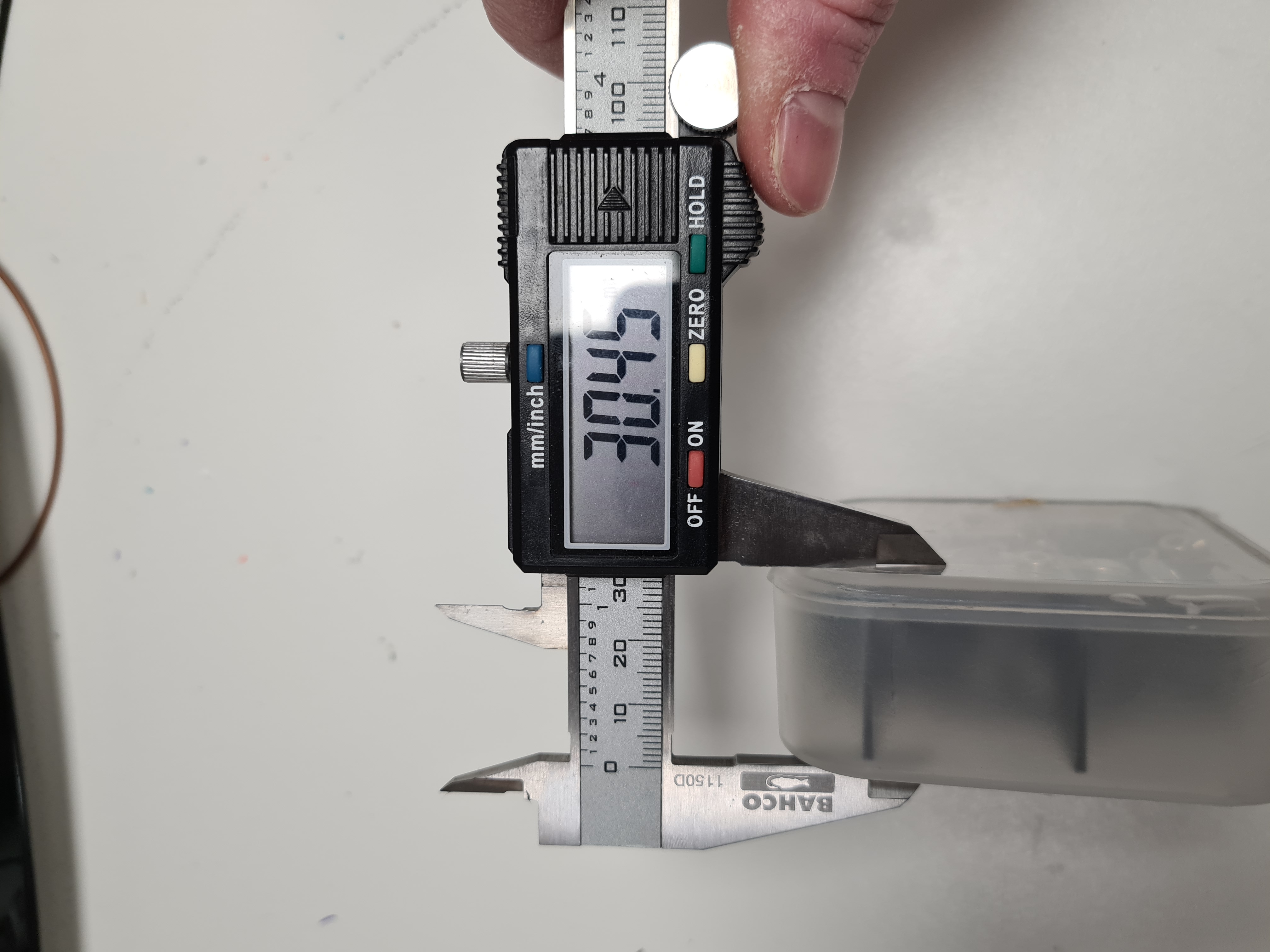 Giá đỡ hộp đựng phụ kiện