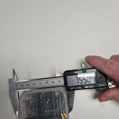 Giá đỡ hộp đựng phụ kiện