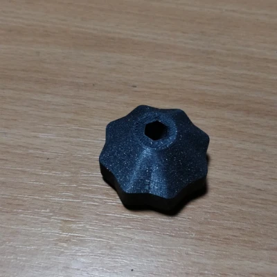 Tay cầm tua vít cho không gian hẹp, có đế giữ nam châm