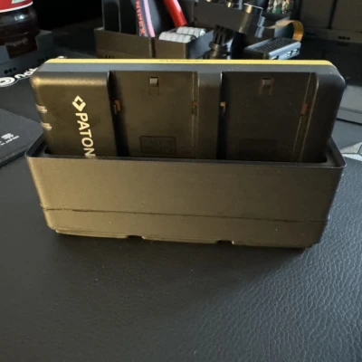 Giá Đỡ Sạc PATONA NP-FZ100 Gridfinity