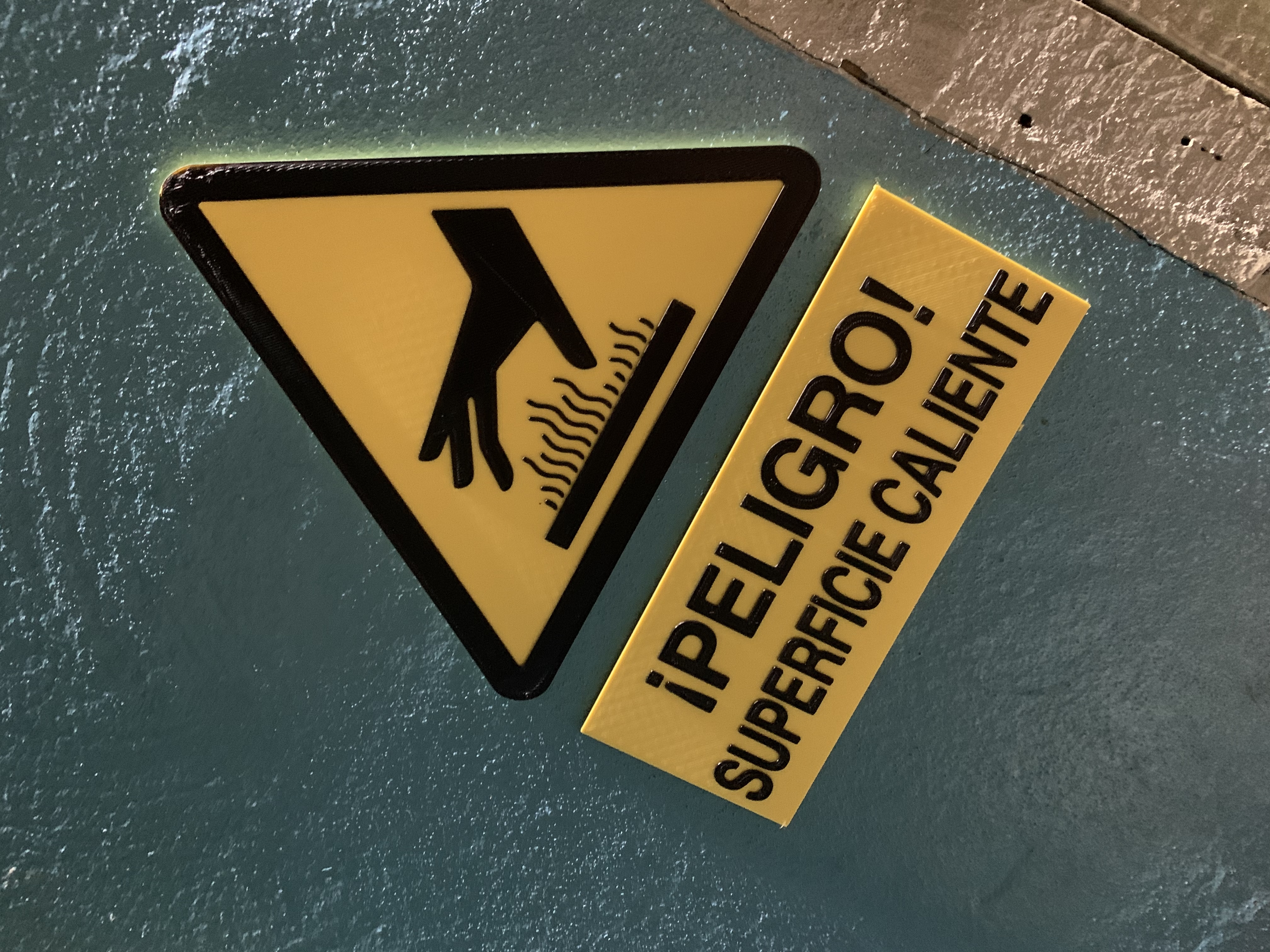 Biển báo nguy hiểm "letrero señal de peligro"