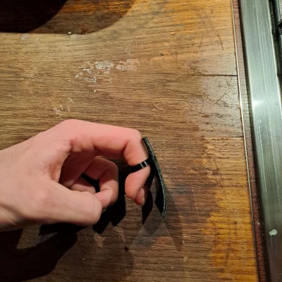 Chắn Bảo Vệ Ngón Tay