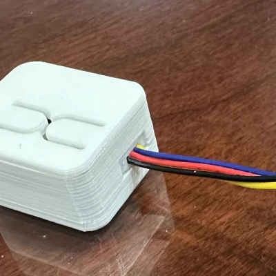 Vỏ Case Adafruit QT PY ESP32-C3 có nút Reset và nút phụ