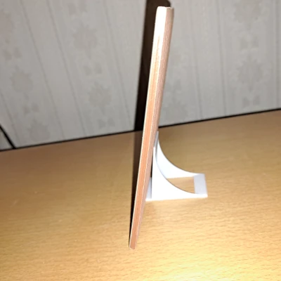 Chân Đế Trưng Bày Gạch Men (Tilestand)