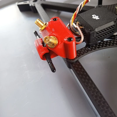 Đế ăng-ten VTX/ExpressLRS phía sau AOS 7 / AOS 5