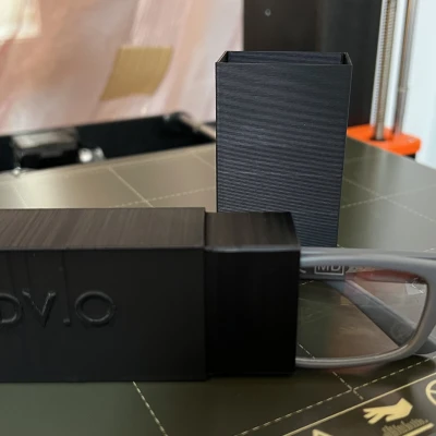 Hộp Đựng Kính Thời Trang