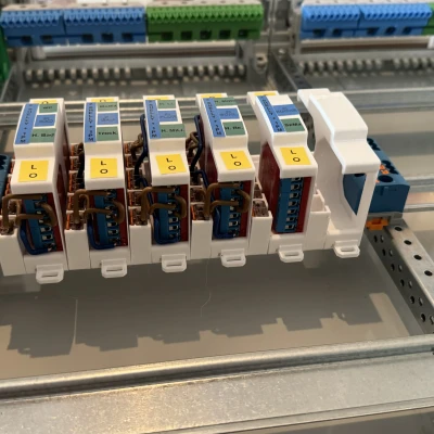 Giá đỡ Ray DIN Shelly Plus / Wago