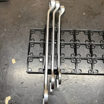 Giá giữ cờ lê/mỏ lết cỡ lớn Gridfinity