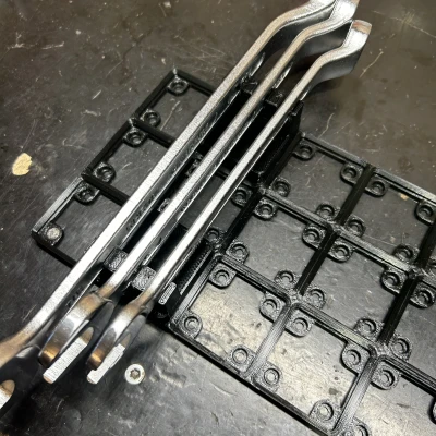 Giá giữ cờ lê/mỏ lết cỡ lớn Gridfinity