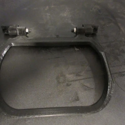 Pát gắn Google Nest Hub dưới tủ bếp