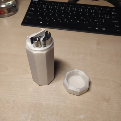 Hộp đựng dao cạo an toàn