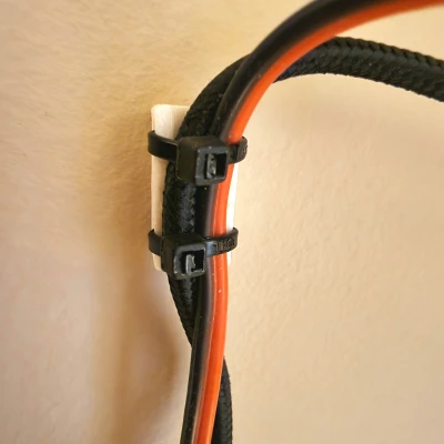 Kẹp giữ cáp treo tường theo tham số