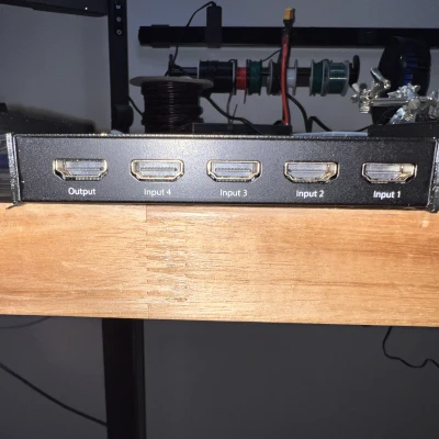 Giá đỡ gắn Bộ chuyển đổi HDMI StarTech VS421HD20