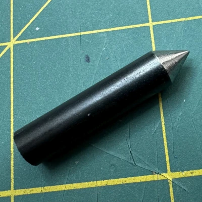 Khuôn Dũa Máy Khoan Bàn Để Tạo Mũi Nhọn và Vát Cạnh