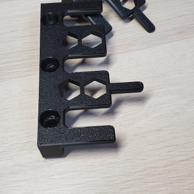 Giá Treo Cọ Lau Bụi