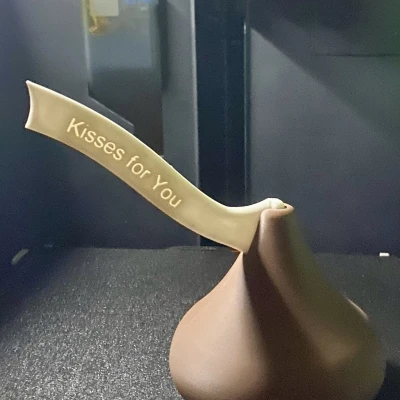 Hộp Đựng Kẹo Kiss - Mẫu Valentine