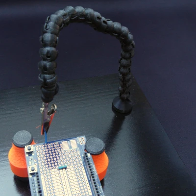 Giá đỡ hàn - Tay thứ ba có đế nam châm