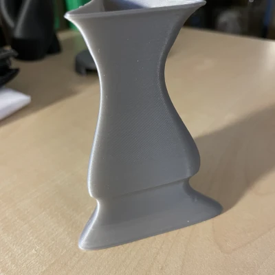 Chậu cây thiết kế đơn giản