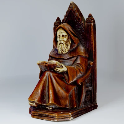 Giá đỡ sách hình nhà sư 2