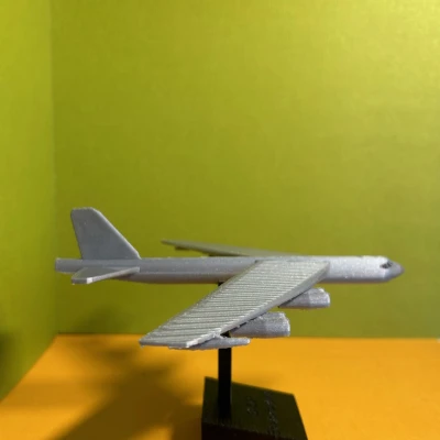 Mô hình B-52 Stratofortress - Máy bay ném bom chiến lược huyền thoại