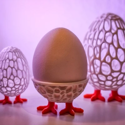 Cốc đựng trứng với bạn bè