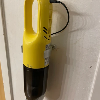 Giá treo tường Kärcher CVH 2