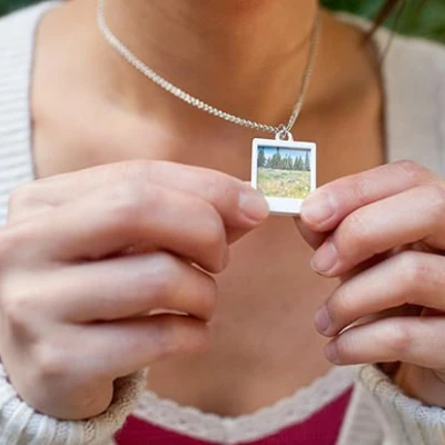 Mặt Dây Chuyền/Móc Khóa Ảnh Polaroid Tức Thời