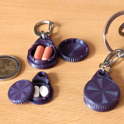 Hộp Đựng Thuốc Mini Móc Khóa, Nhiều Kích Cỡ