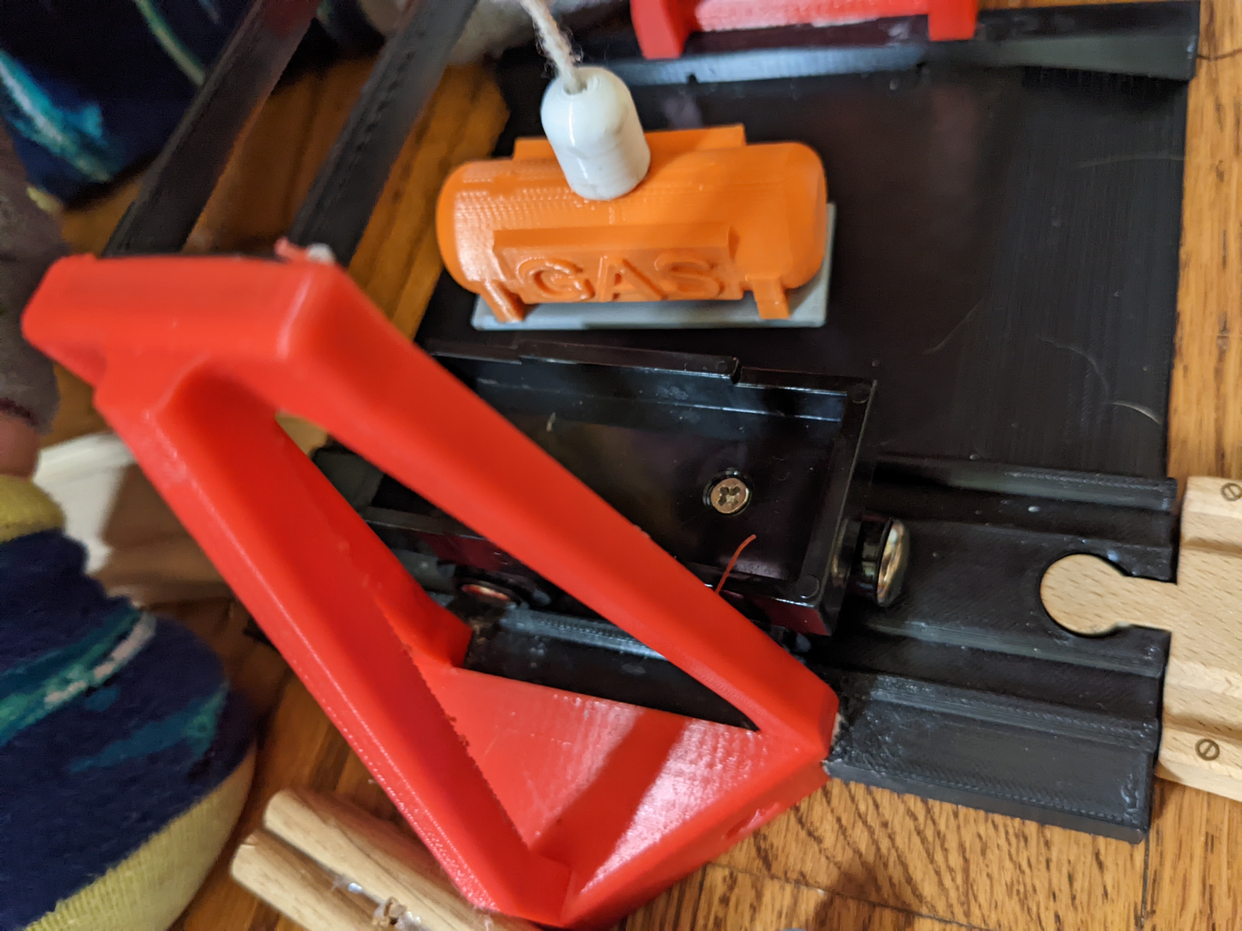 Bình Xăng Cho Tàu Hỏa Brio/Ikea