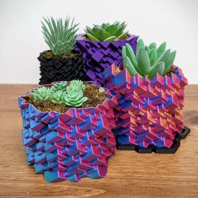 Chậu Cắm Hoa "Glitch Planter"