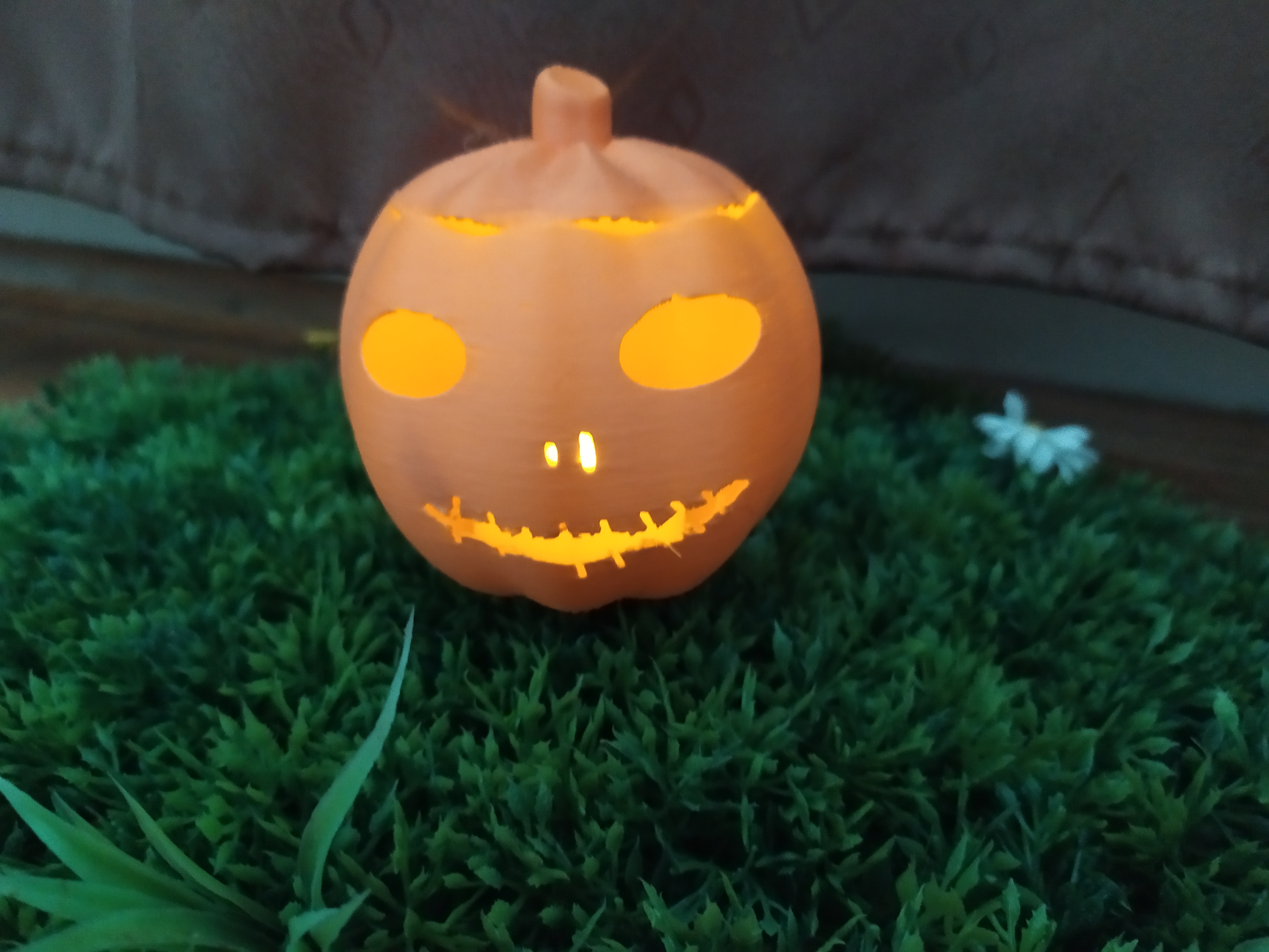 Bí Ngô Mặt Quỷ "Deadface Jack-O-Lantern"